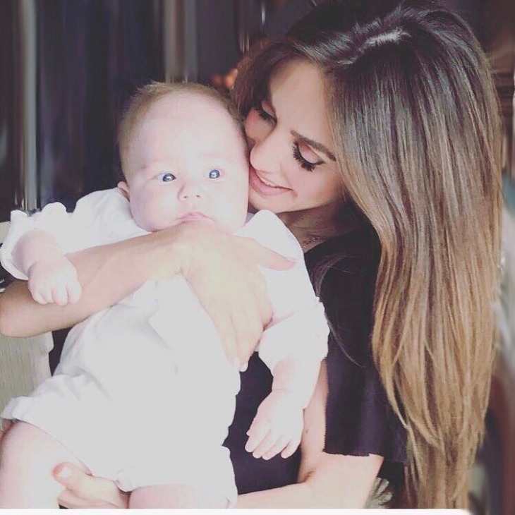 Anahí hace una impactante revelación sobre su parto