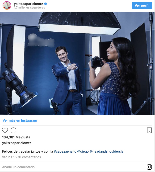 Yalitza Aparicio y Diego Boneta trabajando juntos.