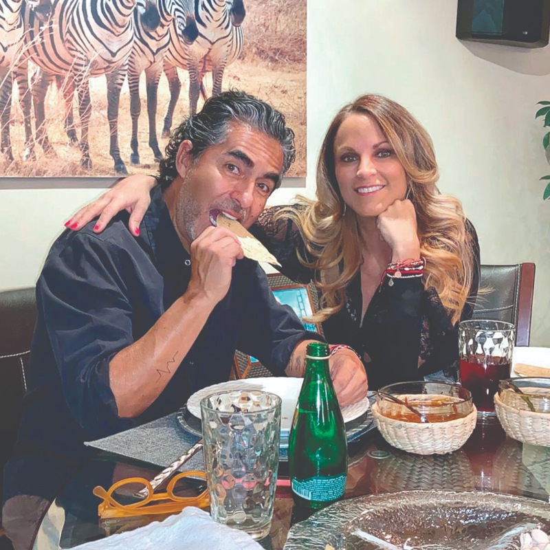 ‘El Negro’ Araiza y María Amelia viven su amor en cuarentena