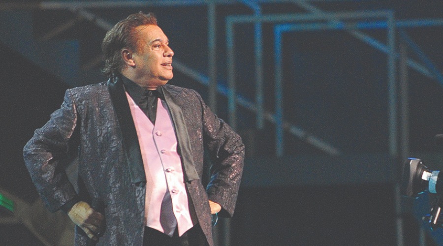 Mansión de Juan Gabriel es rescatada… ¡a medias!