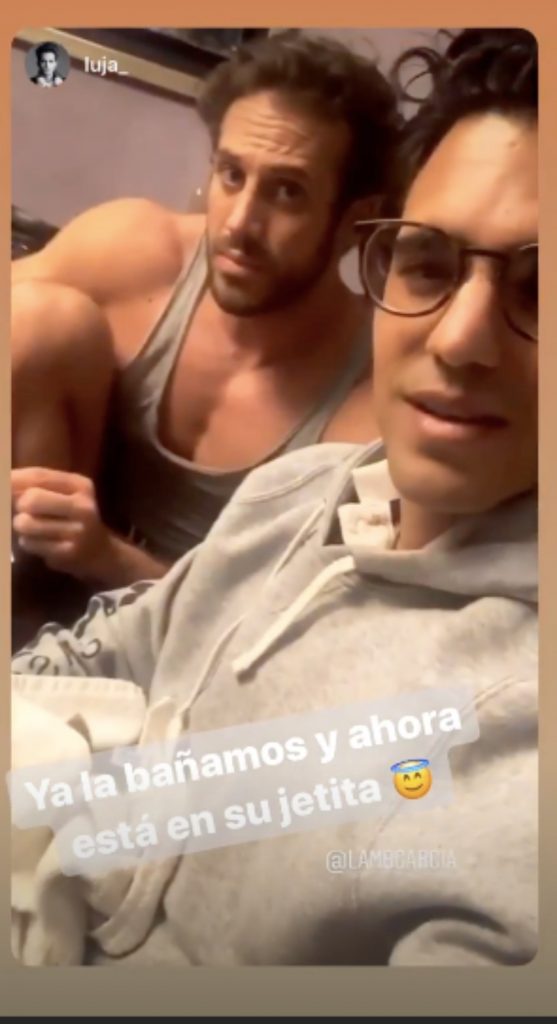 Lambda García presume a su novio y a la nueva integrante de su familia