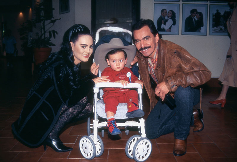 Joan sebastián, Maribel Guardia y José Manuel Figueroa. Foto: Archivo