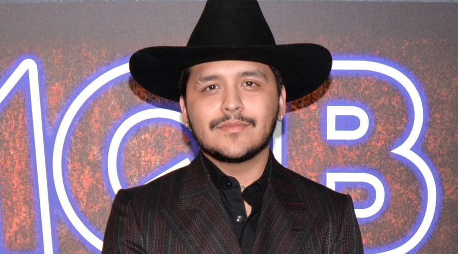 ¡No chocó, le chocaron... el Ferrari a Christian Nodal! Foto: Getty Images