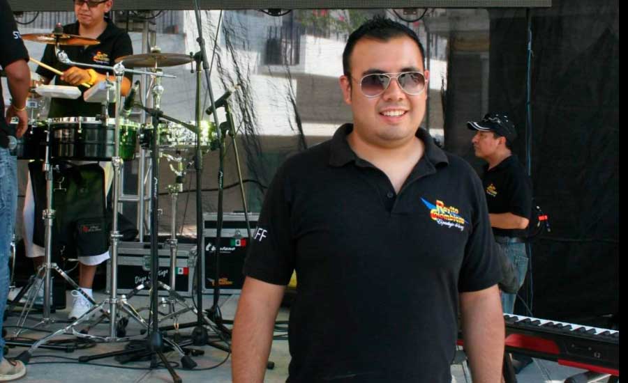 César Estrada de Rayito Colombiano