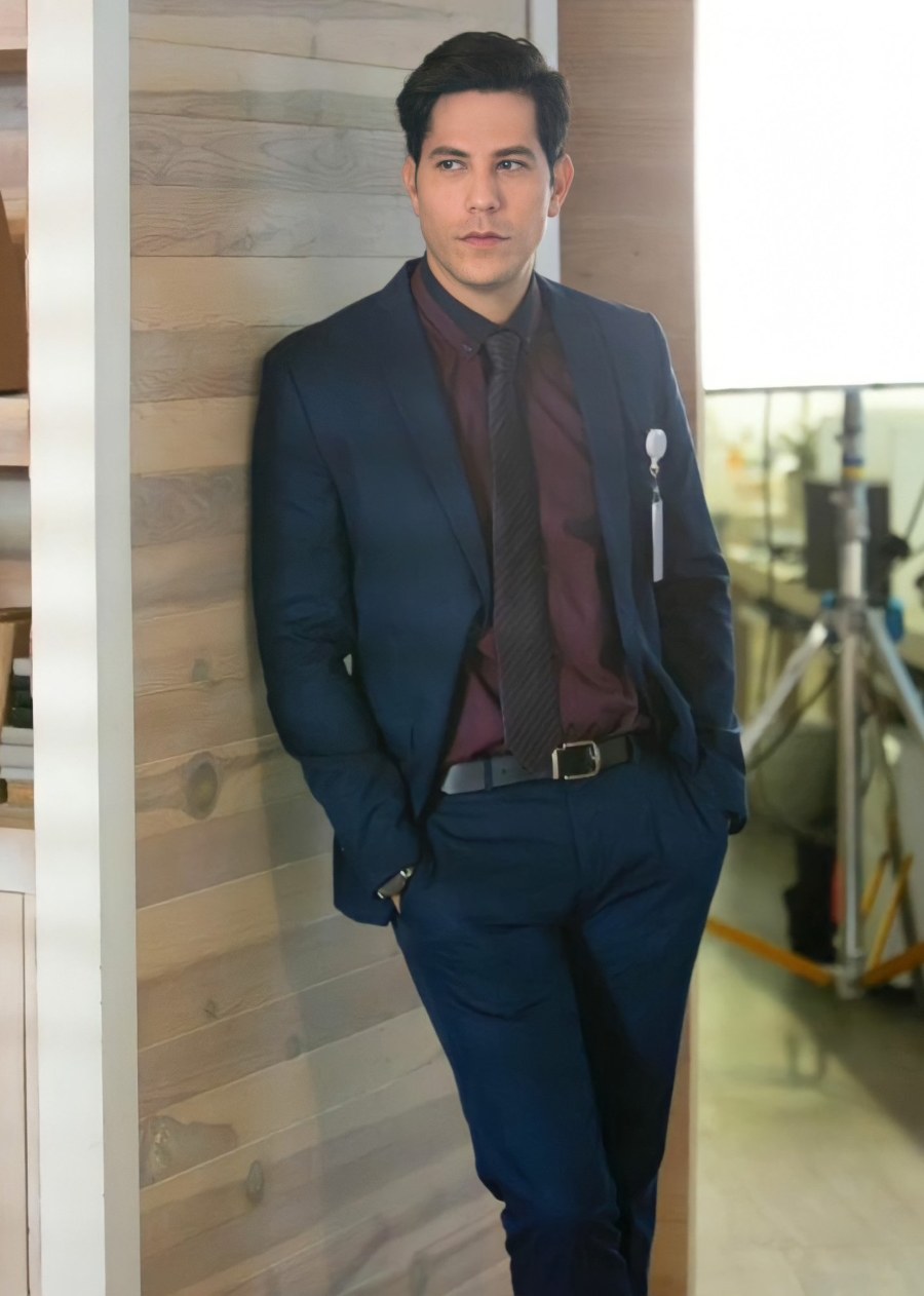 christian chavez es manolo en madre solo hay dos
