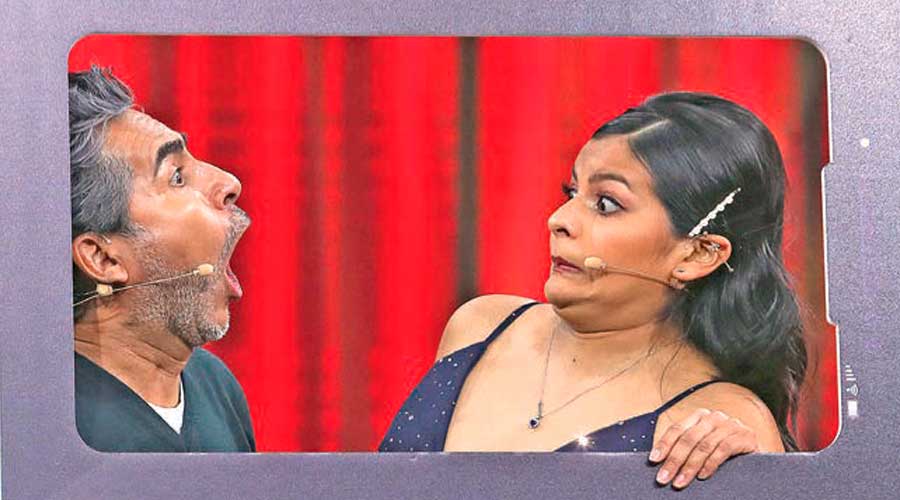 Raúl Araiza en las Galas Disfuncionales