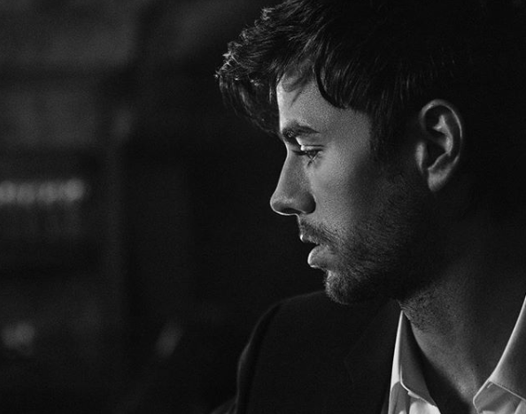 Enrique Iglesias hace confesión sobre su vida personal tras besar a fan