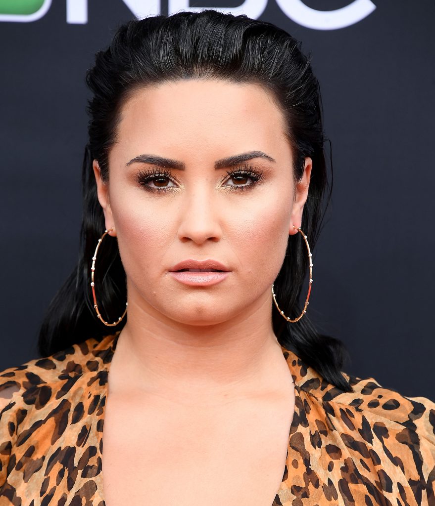 Madre de Demi Lovato revela detalles del estado de salud de la cantante