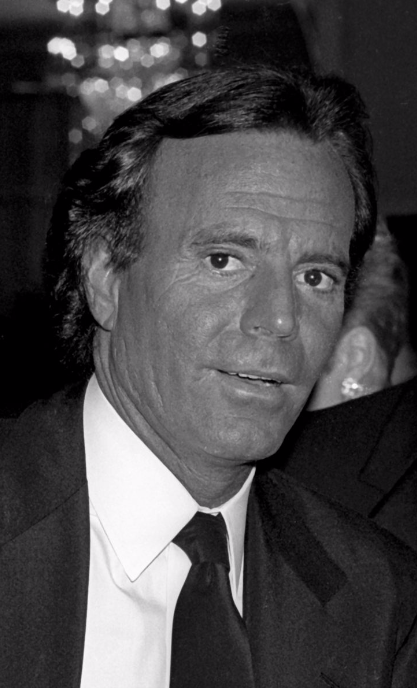 Julio Iglesias será homenajeado por la Academia de Grabación