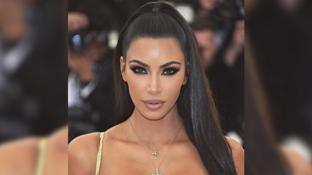 Su Use Hija Por Que Atacada Chicago Kim Permitir Kardashian Es c54R3ALqjS