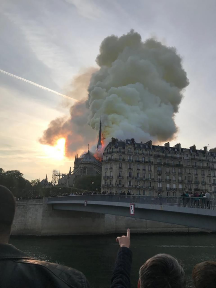 La Catedral de Notre Dame en París sufre incendio